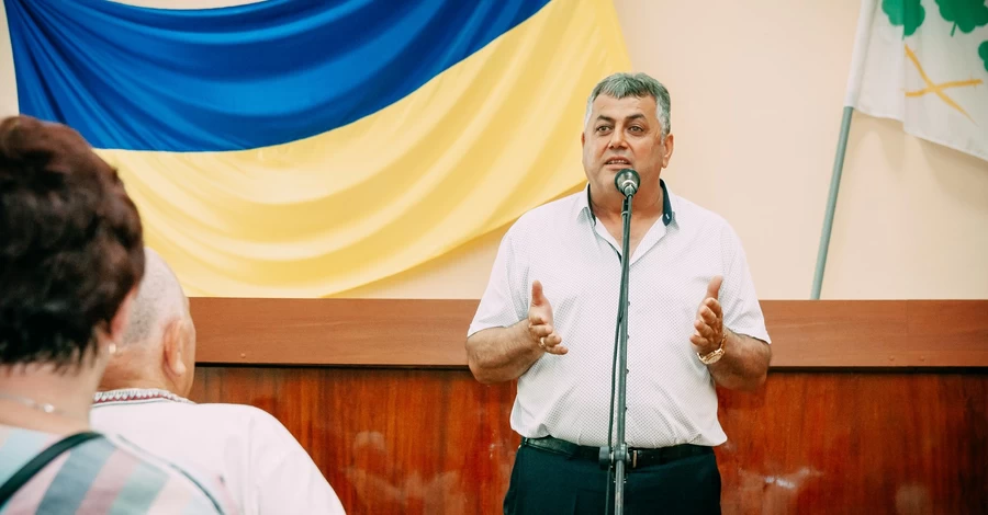 На Днепровщине фермер ударил ножом мэра Пятихаток, чиновника госпитализировали