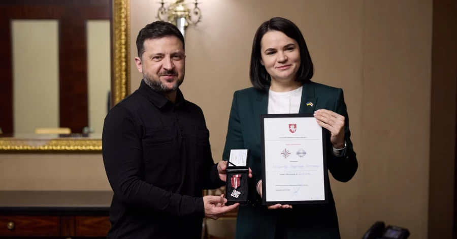Зеленський зустрівся з Тихановською у Києві та пожартував над Лукашенком