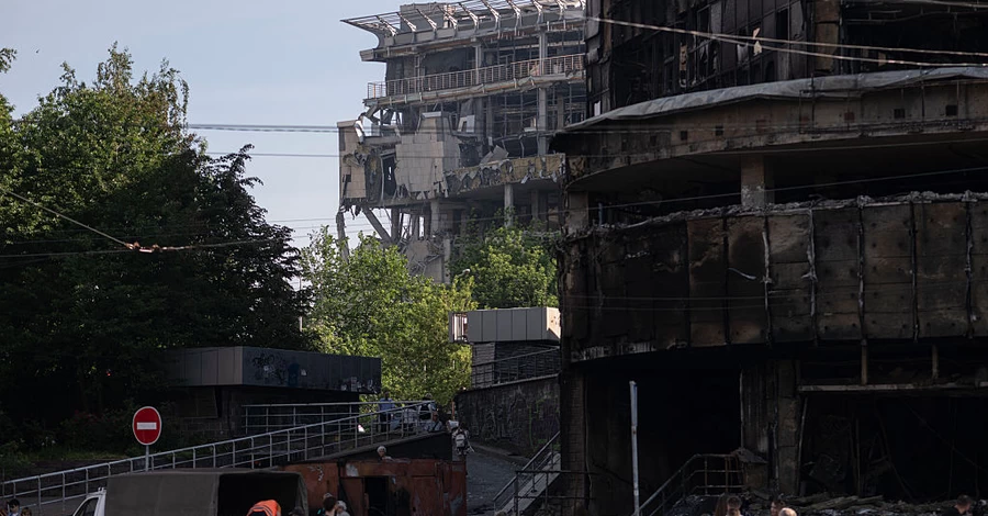 По Лук'янівці вдарили дві ракети, одну з жертв ідентифікуватиме ДНК-експертиза
