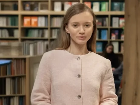 20-летняя Анна Дорош, дочь одиозного экс-советника главы Черновицкой ОВА, возглавила протокол министра Ляшко
