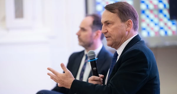 У Польщі вважають, що наразі Росія не готова напасти на НАТО - побачили б на супутникових знімках