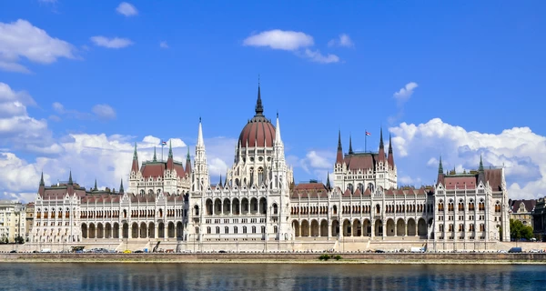 Парламент Угорщини скасував рішення Орбана про вихід з Міжнародного кримінального суду