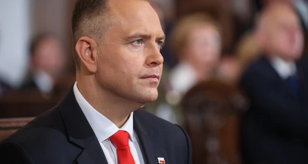 Навроцький запропонував позбавити Зеленського найвищої державної нагороди Польщі через вшанування героїв УПА