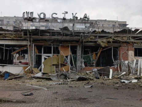 Росіяни атакували залізничний вокзал у Шостці