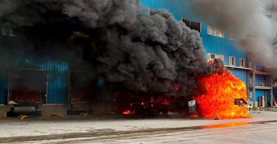 У Дніпрі внаслідок дронового удару Росії знищено відділення Нової пошти