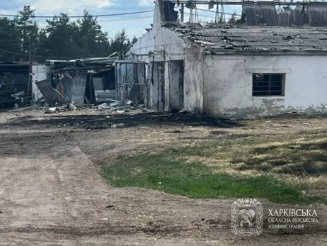 Росіяни вдарили по фермі на Харківщині - є загиблі та поранені 