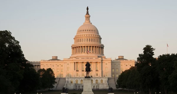 Палата представників США ухвалила законопроєкт про мільярдну допомогу Україні та санкції проти РФ