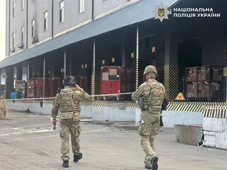 У Києві на поштовому терміналі вибухнула посилка: є загиблий та поранені