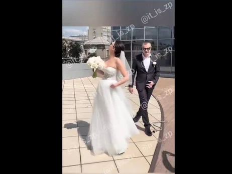 У Запоріжжі збиття дрона потрапило на весільне відео