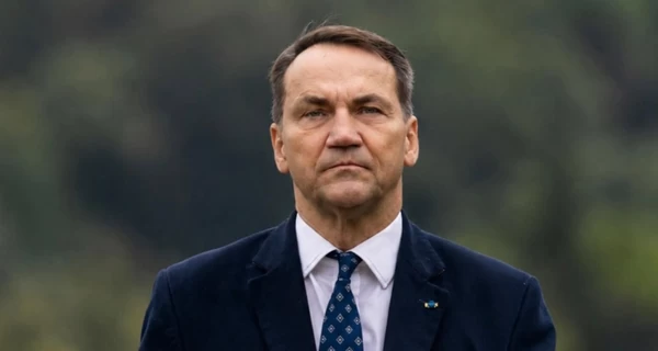Сікорський заступився за Зеленського і закликав не позбавляти його ордена Білого Орла 