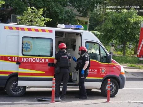 РФ повторно атакувала Запоріжжя - є руйнування, кількість поранених у місті стрімко зростає 