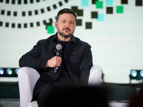 Зеленський назвав “людьми із XV століття” тих, хто не толерує ЛГБТ-спільноту