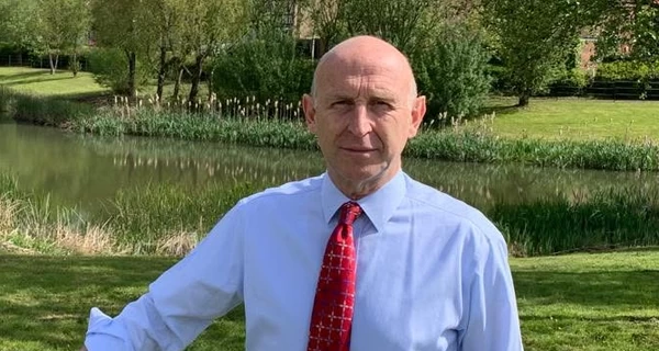 Міністр оборони Британії подав у відставку та висунув уряду звинувачення 