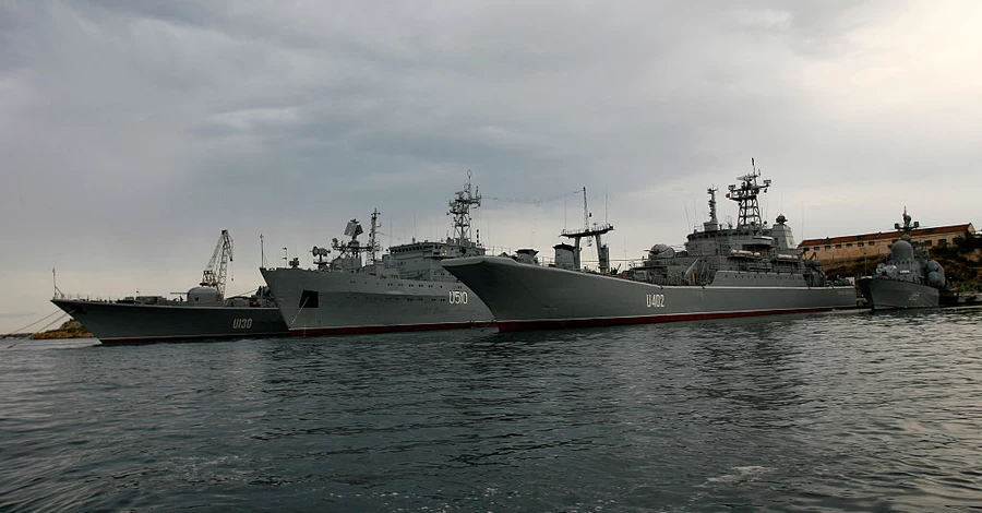 Командування Чорноморського флоту РФ готується до евакуації із Криму, - 