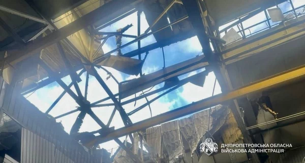 Росіяни вдарили по підприємству в Дніпрі, поранено 7 людей