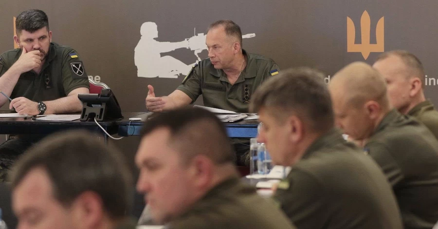 На північному напрямку з'являться нові частини безпілотних систем, - Сирський