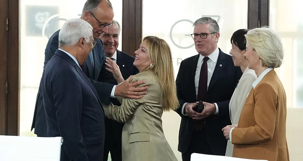 Прем’єрка Італії Мелоні розповіла колегам по G7, що кинула курити