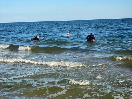 В Одесской области 10-летнюю девочку унесло в открытое море, ее ищут спасатели