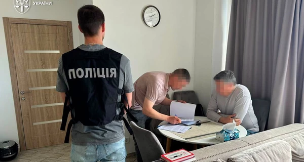 Екс-глава Мінкультури прокоментував підозру через виїзд чоловіків 