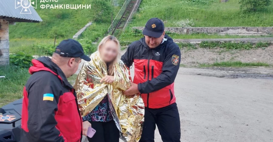 В Карпатах молния попала в женщину