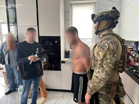 Замах на працівника ГУР за 100 тисяч доларів: правоохоронці затримали ключового посередника 