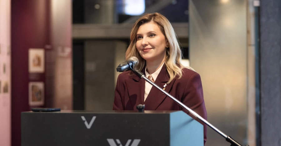 Елена Зеленская должна была приехать в Гданьск вместе с супругом и тоже отменила визит