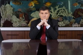 Деньги придется делать из воздуха 