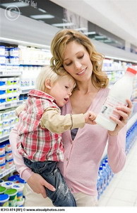 С прилавков убрали 80 видов некачественных продуктов 