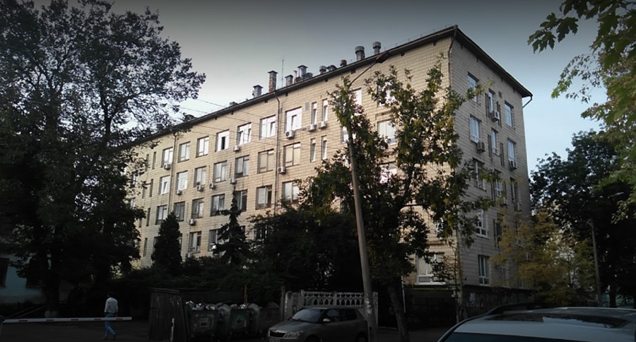 США допомогло Україні оснастити Центральну санепідстанцію (нині Центр громадського здоров’я). Фото: google.com/maps/Alex R