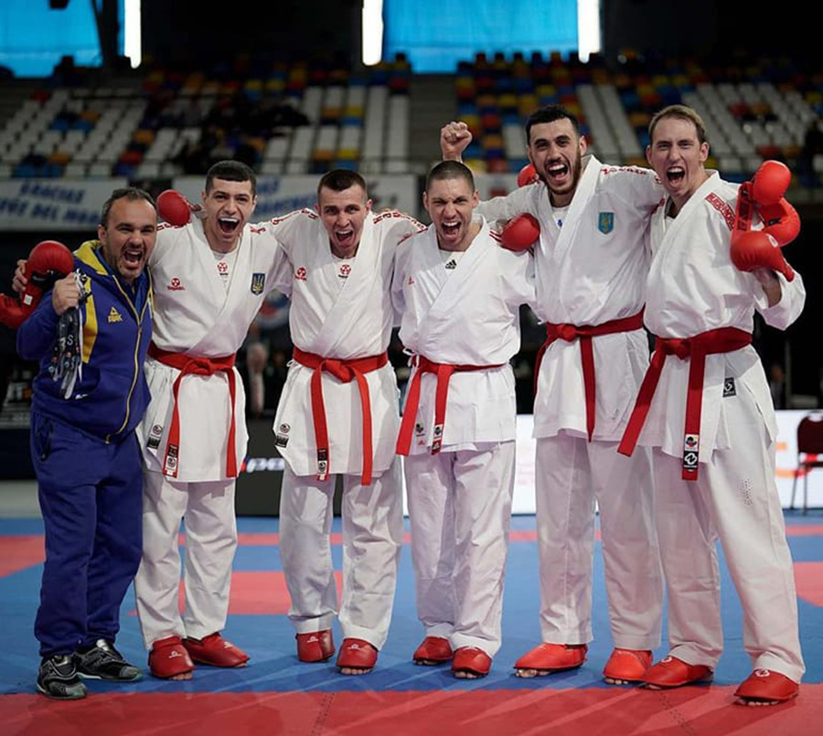 Мужская команда – в финале ЧЖ-2023. Фото: facebook.com/karate.ua