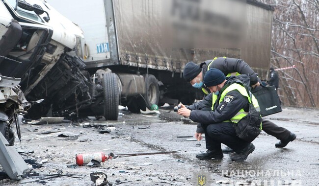 На месте работают полиция и спасатели. Фото: cn.npu.gov.ua