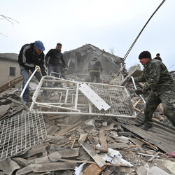 Последствия обстрела роддома в Вольнянске Запорожской области. Фото: REUTERS