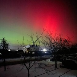 Полярное сияние над Украиной. Фото:  t.me/insiderUKR